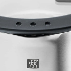 CAÇAROLA EM AÇO INOXIDÁVEL 20 CM